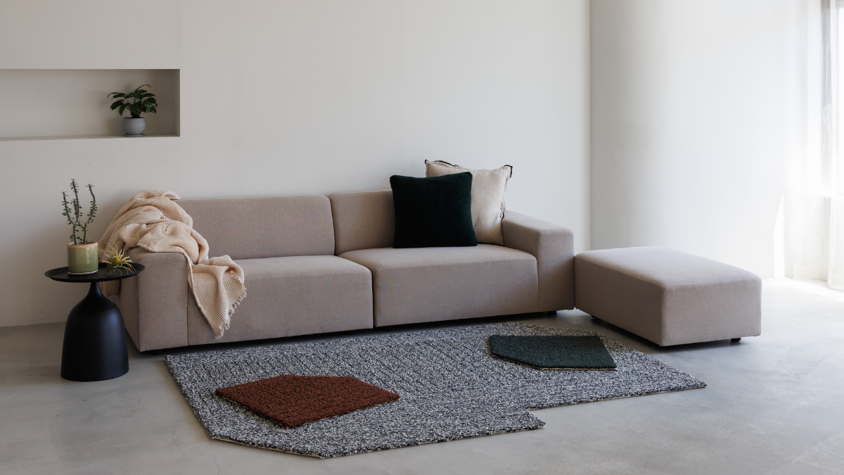世界が認めたデザインを日常に。Red Dot Design Award 2025受賞のラグがオンラインショップに登場。