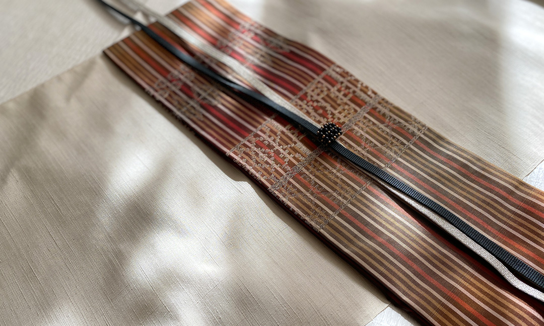 【2025年冬】イルミネーションに映える！“ホリデー着物コーデ”と“着ぶくれしない防寒対策”